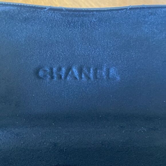 CHANEL  eyeglass case - Picture 7 of 9